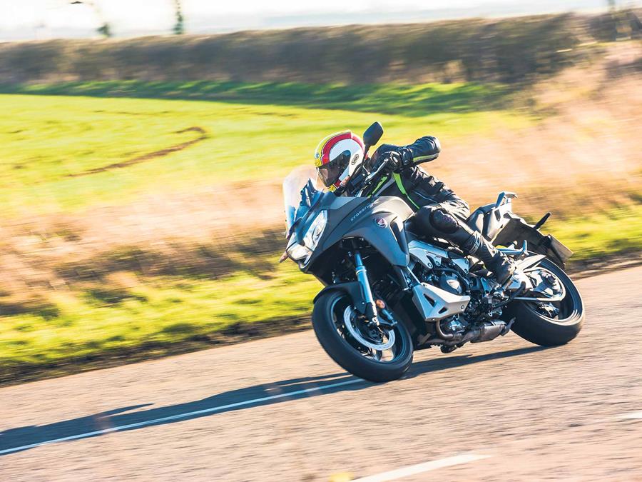 Cornering right on the Honda VFR800X Crossrunner