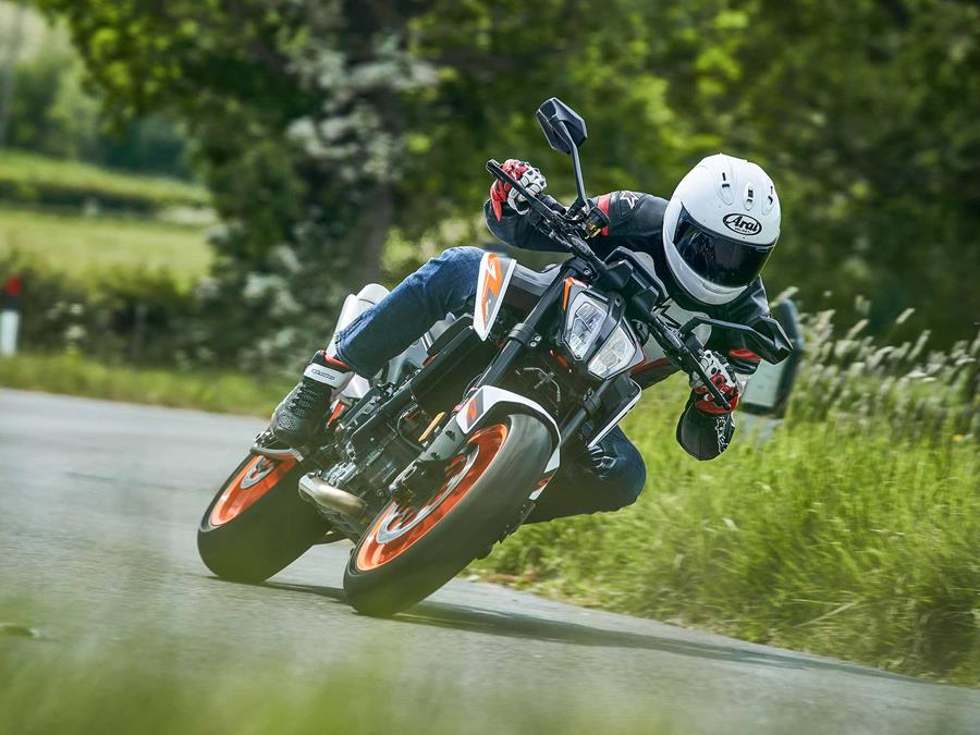 The KTM 890 Duke R is capable of big lean