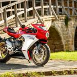 MV-AGUSTA SUPERVELOCE 800 (2020 on) Review