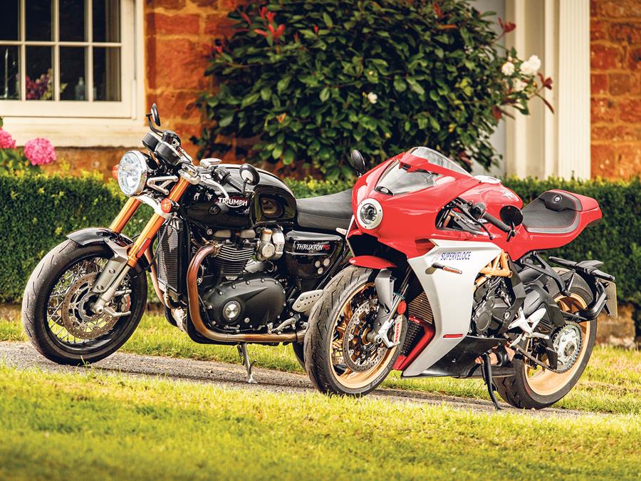 MV Agusta Superveloce and Triumph Thruxton RS parked