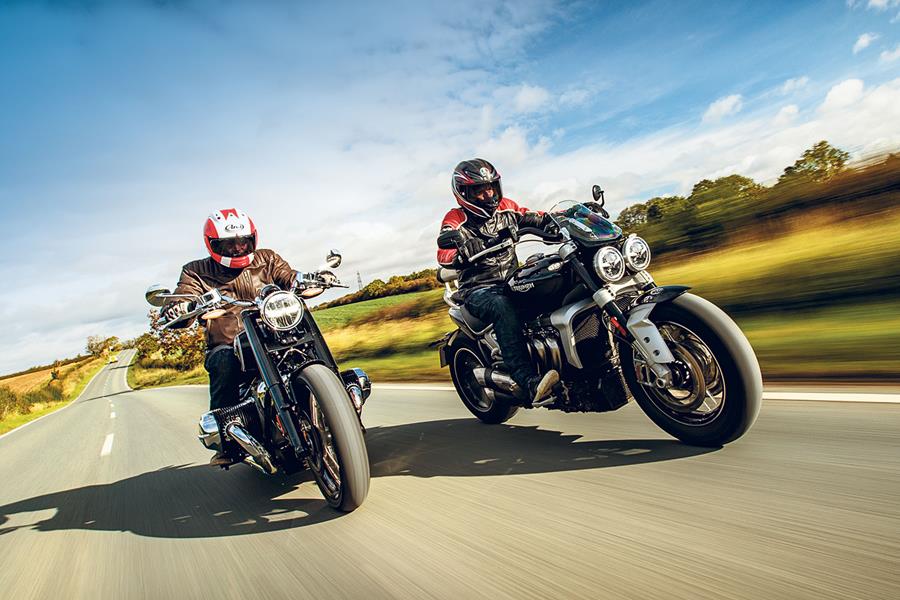 BMW R18 and Triumph Rocket 3 GT