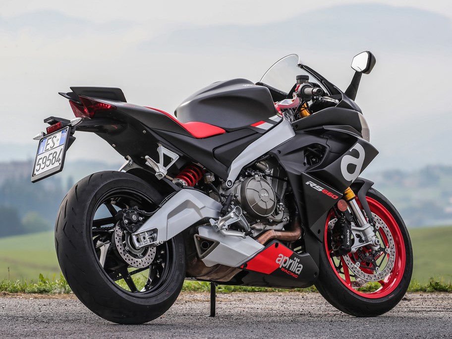 2021-on Aprilia RS660 Review | a perfect step up sportsbike