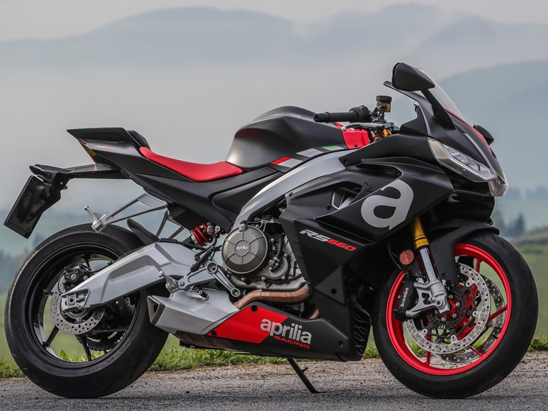 2021-on Aprilia RS660 Review | a perfect step up sportsbike