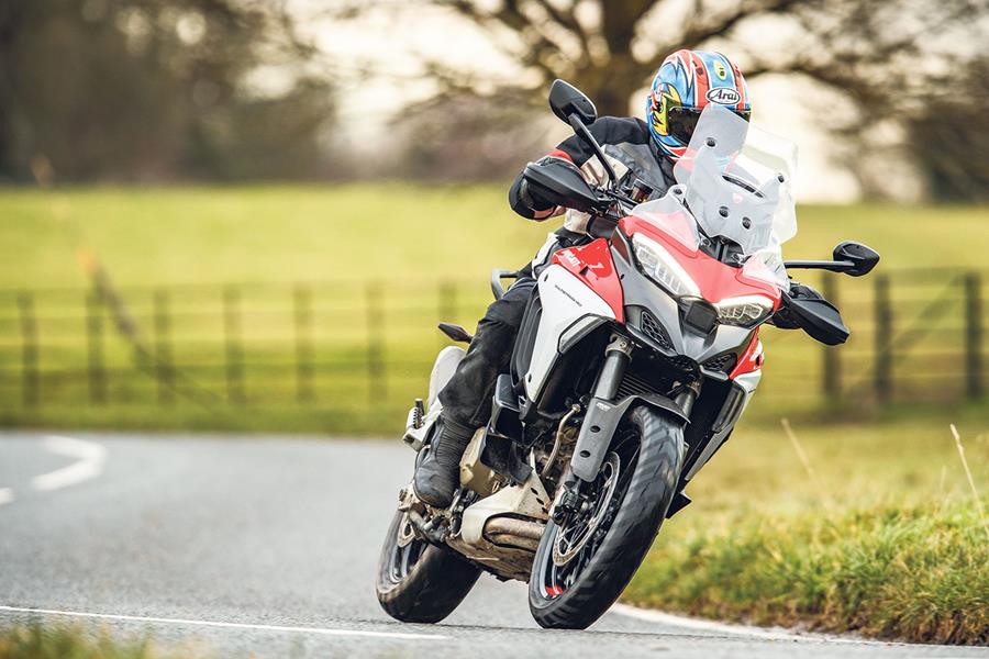 Ducati Multistrada V4 S left hand bend