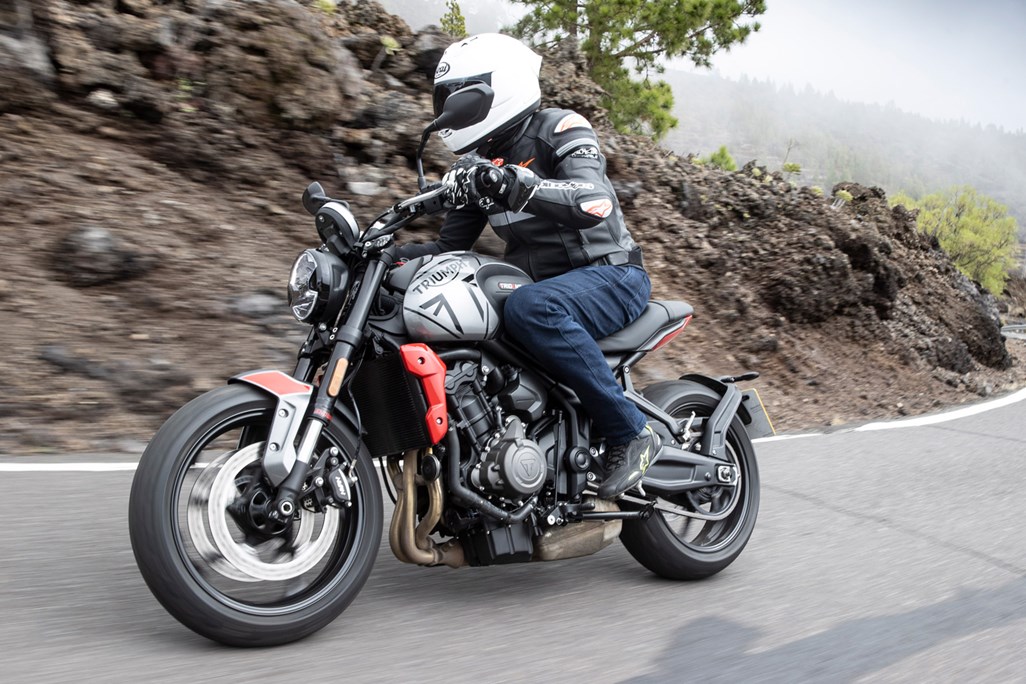 2021 Triumph Trident 660 review - a middleweight naked