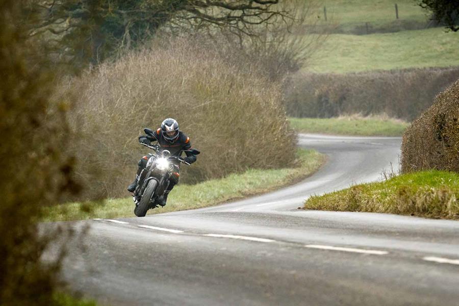 Triumph Trident 660 open road