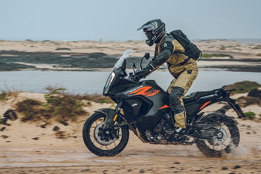 KTM 1290 SUPER ADVENTURE S (2021 - on) Review