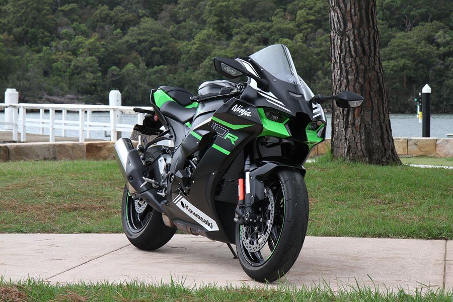 2021 Kawasaki ZX-10R front