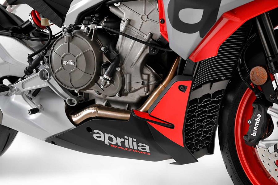 The Aprilia Tuono 660 features a parallel-twin engine