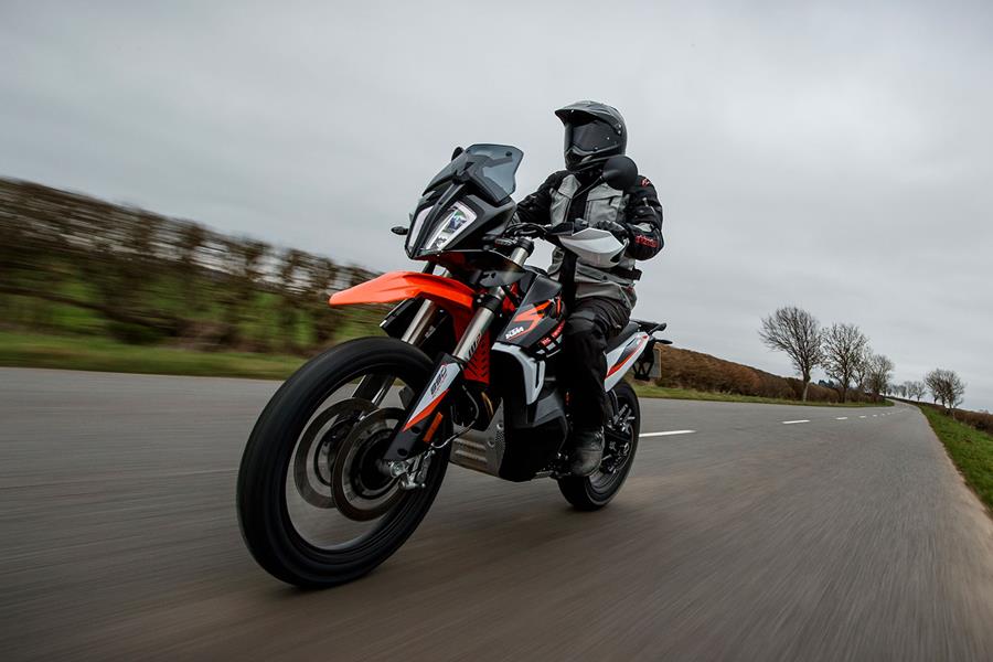 KTM 890 Adventure R front