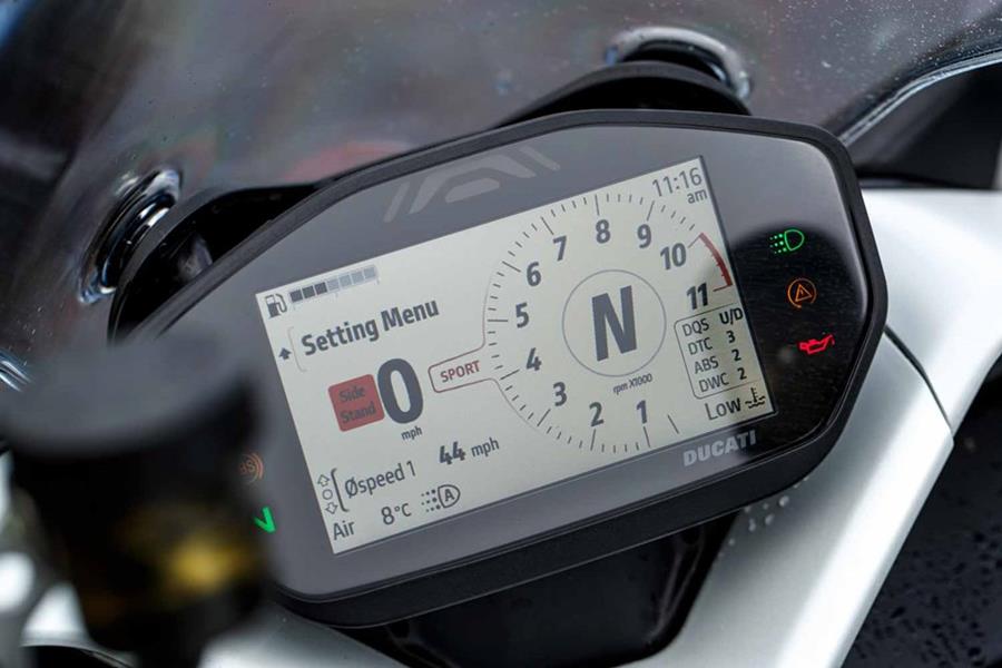 Ducati SuperSport 950 TFT dash