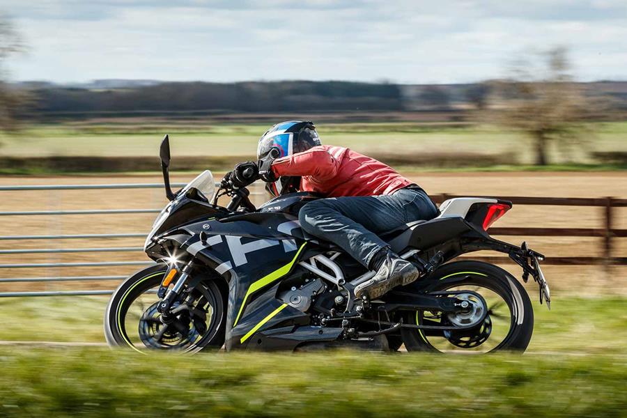 Riding the CFMOTO 300SR on UK roads