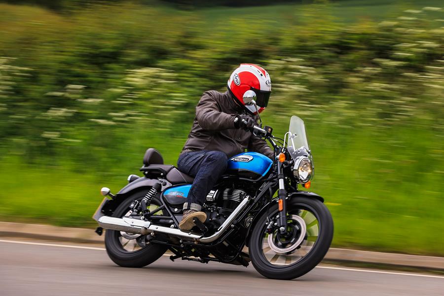 Royal Enfield Meteor 350 right side