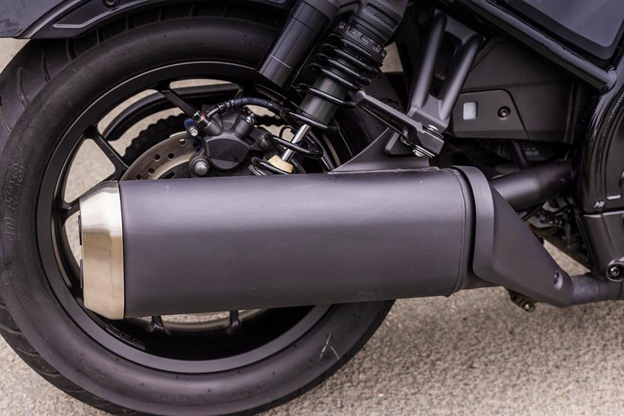 Honda CMX1100 Rebel exhaust