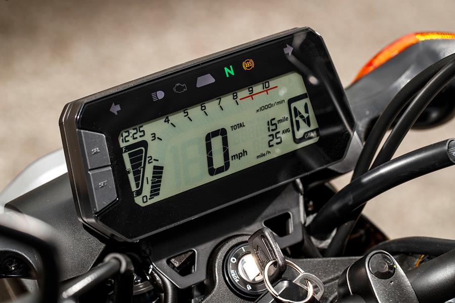 The MSX125 Grom's LCD dash is updated for 2021