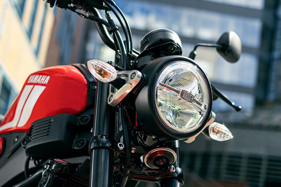 Yamaha XSR125 headlight