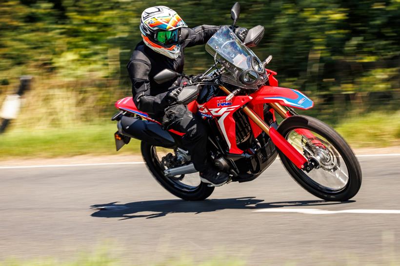 Honda CRF300 Rally, leaning over in a right turn