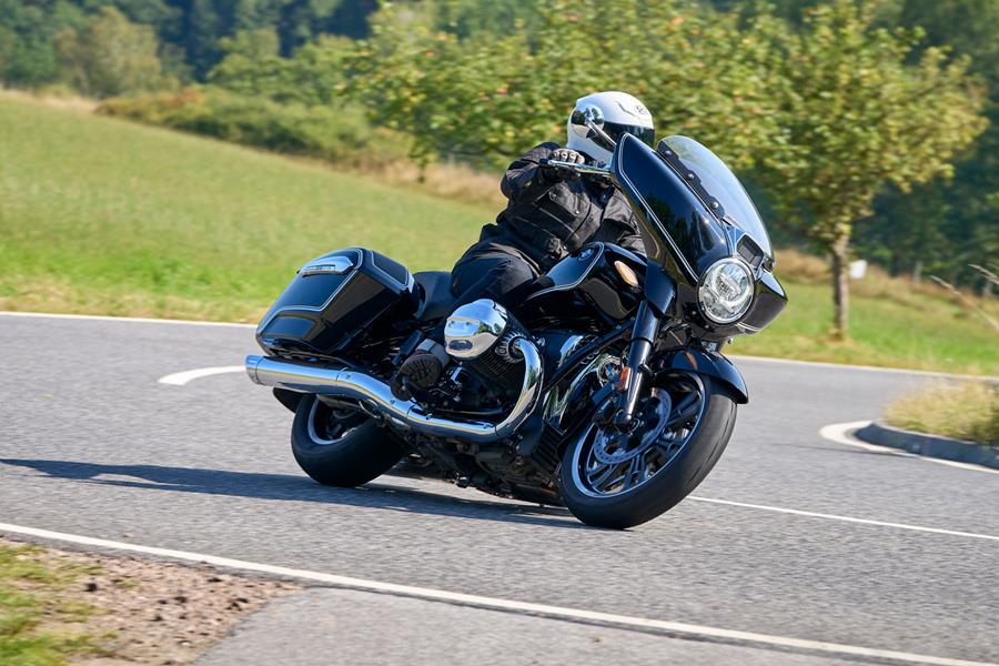 The BMW R18B can be forgiven for not handling like a Fireblade given it's a 400kg cruiser