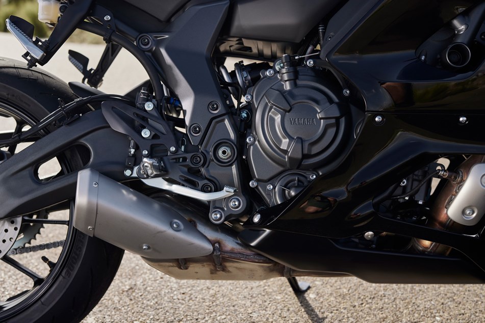 2022 Yamaha R7 review - likeable middleweight sportsbike