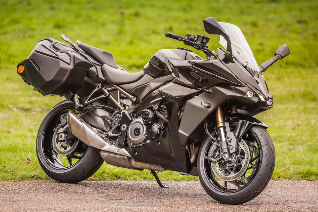 SUZUKI GSX-S1000GT (2022 - On) Review