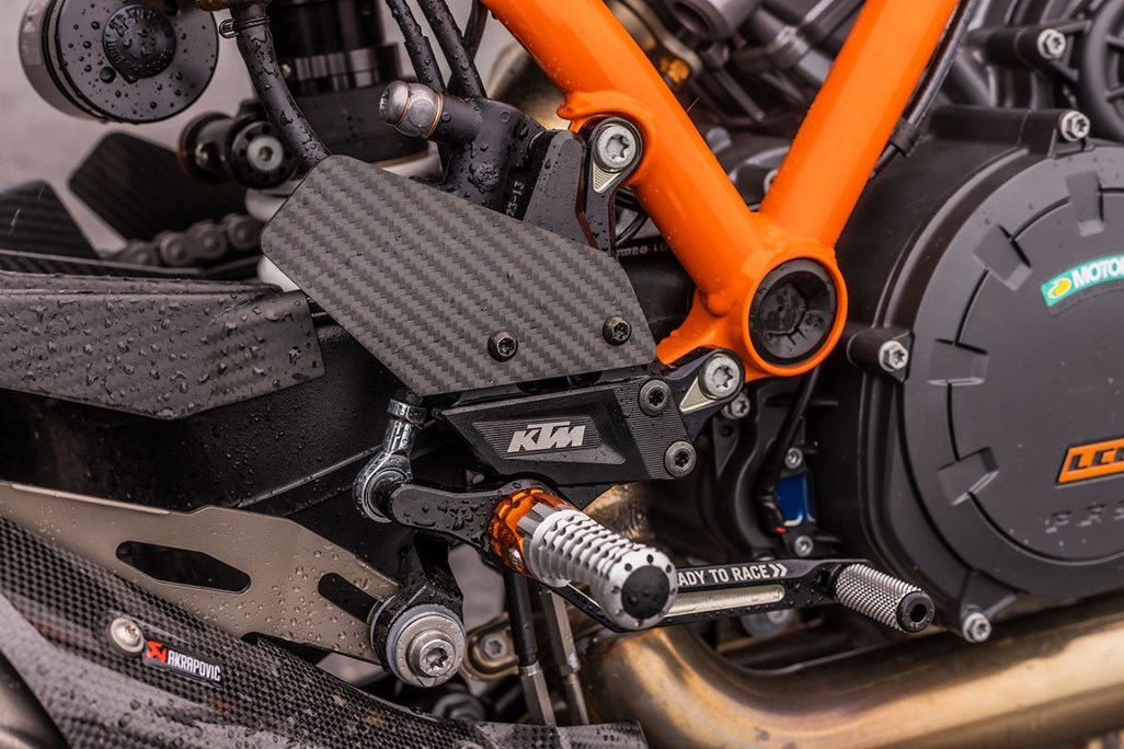 KTM 1290 SUPERDUKE RR (2021 on) Review