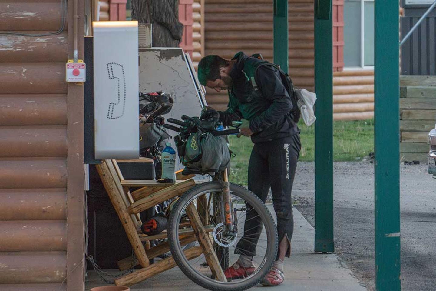 Guy Martin finishes world s toughest mountain bike race