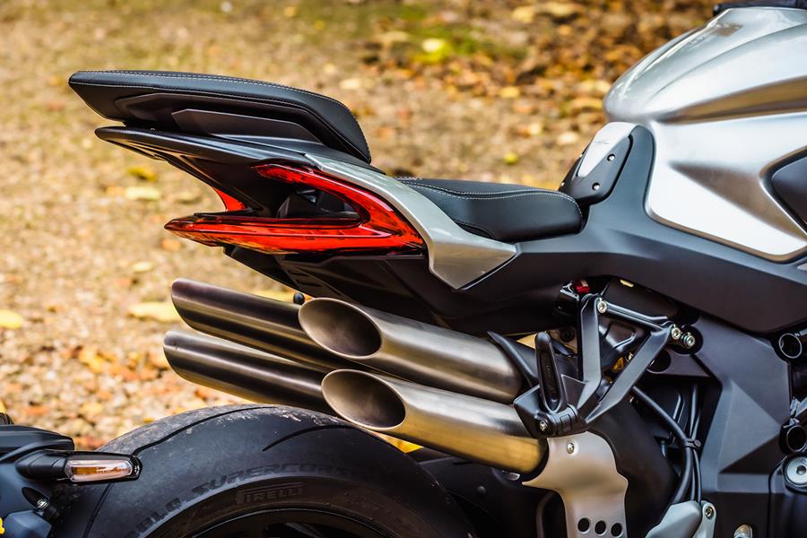 MV Agusta Brutale 1000 RS exhausts