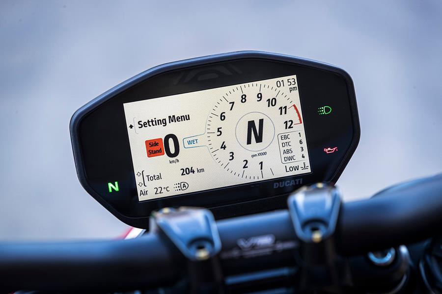 Ducati Streetfighter V2 TFT dash