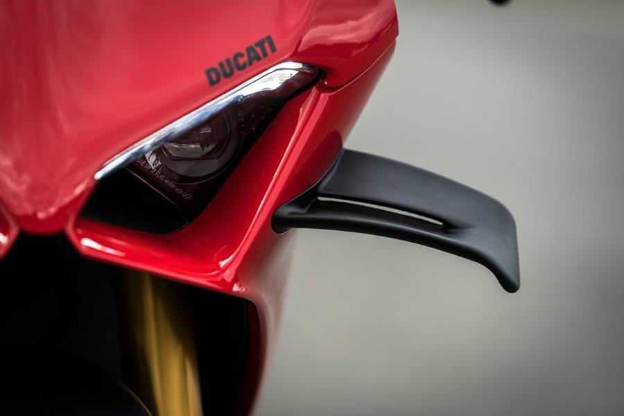 Ducati Panigale V4 S features advanced aerodynamics for a higher top speed of 186mph