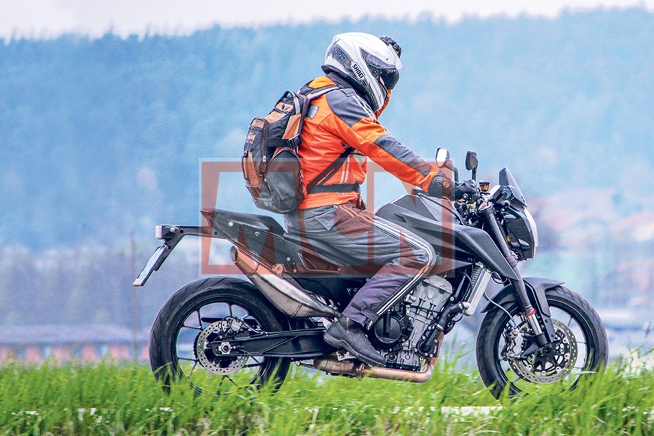 New Ktm 800 Duke Spied