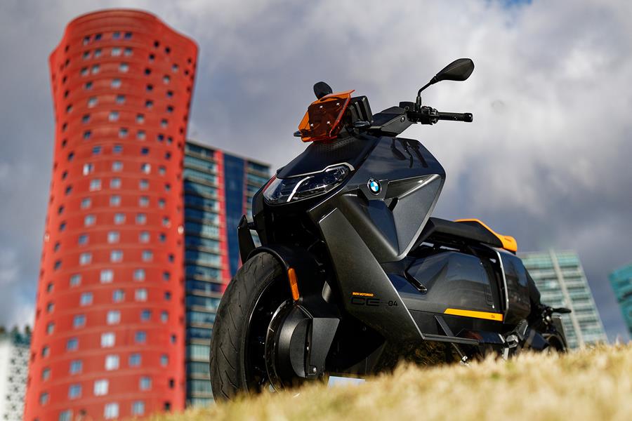 A front view of the BMW CE 04