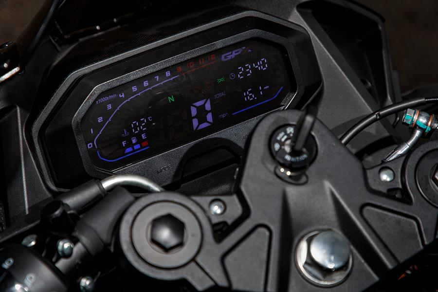 Sinnis Terrain LCD dash