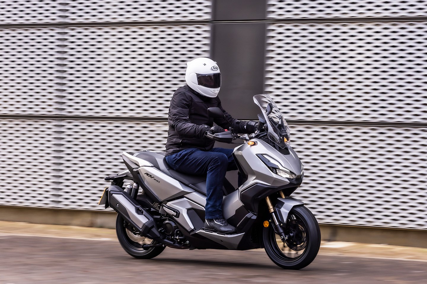 Honda ADV350 (2022), New Adventure Scooter Full Review