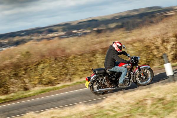 Cornering right on the Royal Enfield Classic 350