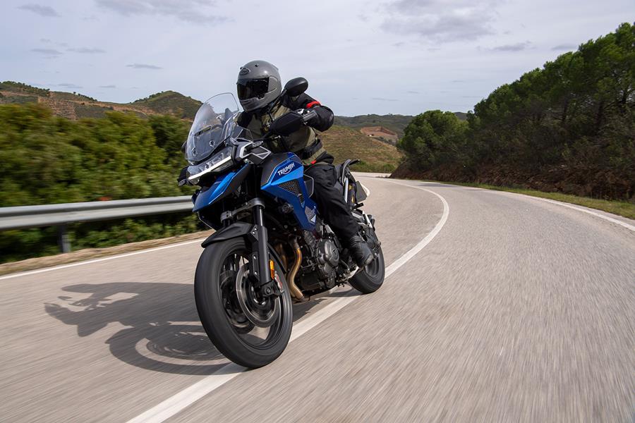 A front view of the 2022 Triumph Tiger 1200 GT Pro