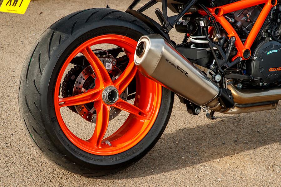 KTM 1290 Super Duke R Evo exhaust