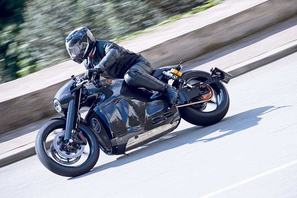 Aussi fou qu'une moto concept, aussi rapide qu'une superbike