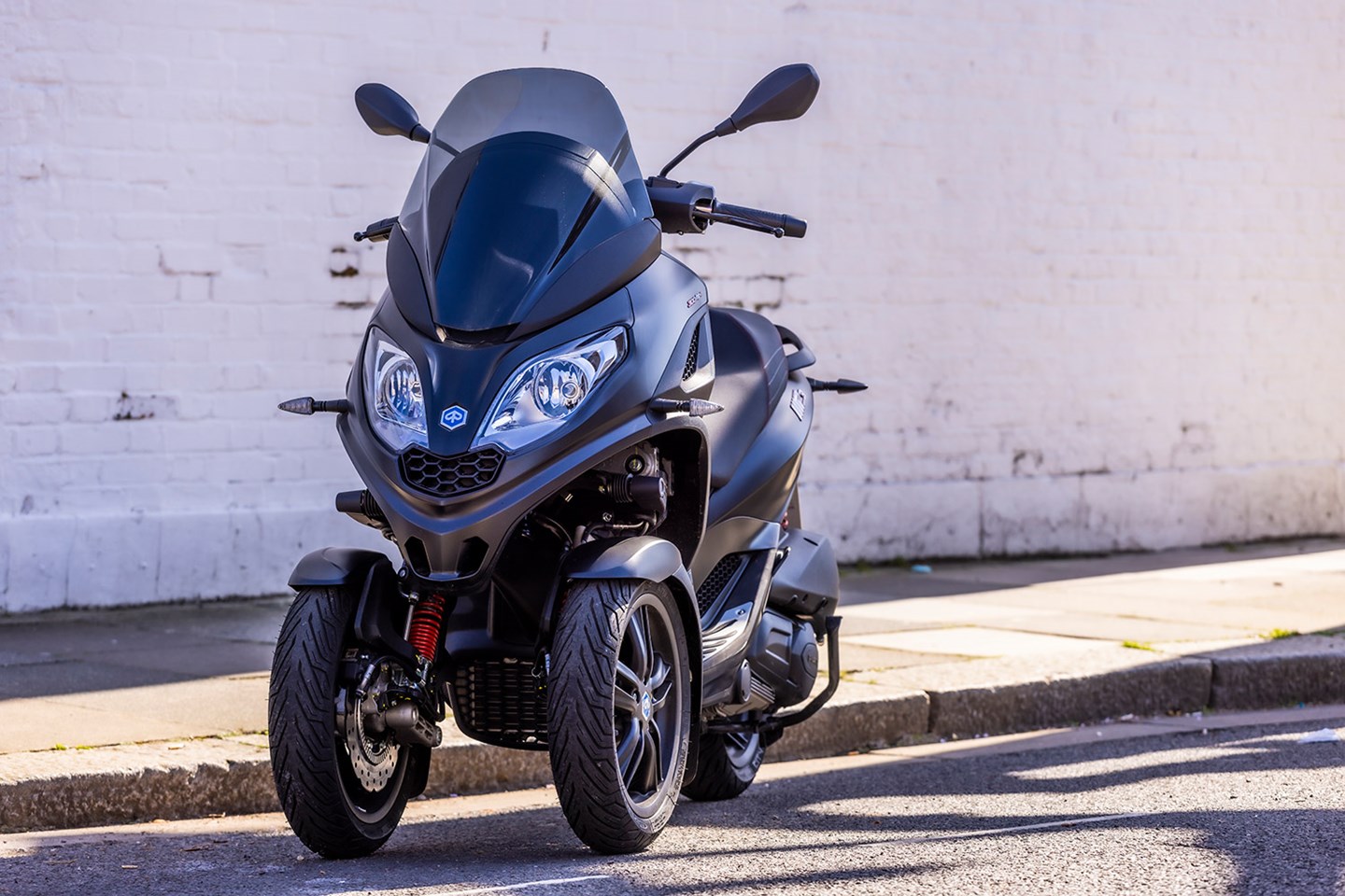 PIAGGIO MP3 300 (2022 - on) Review