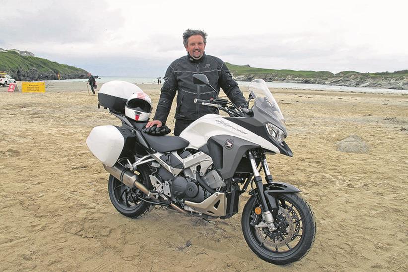 The Crossrunner and Relphy on the beach at Porth, and not a stick of rock in sight.