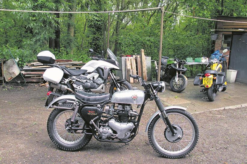 Crossrunner meets up with a forerunner at Tom’s: a BSA Golden Flash in trail trim.