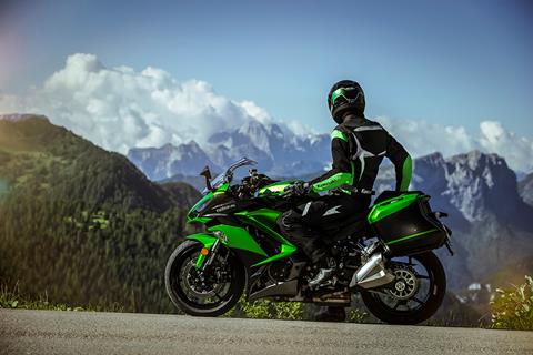 First Ride: 2017 Kawasaki Z1000SX