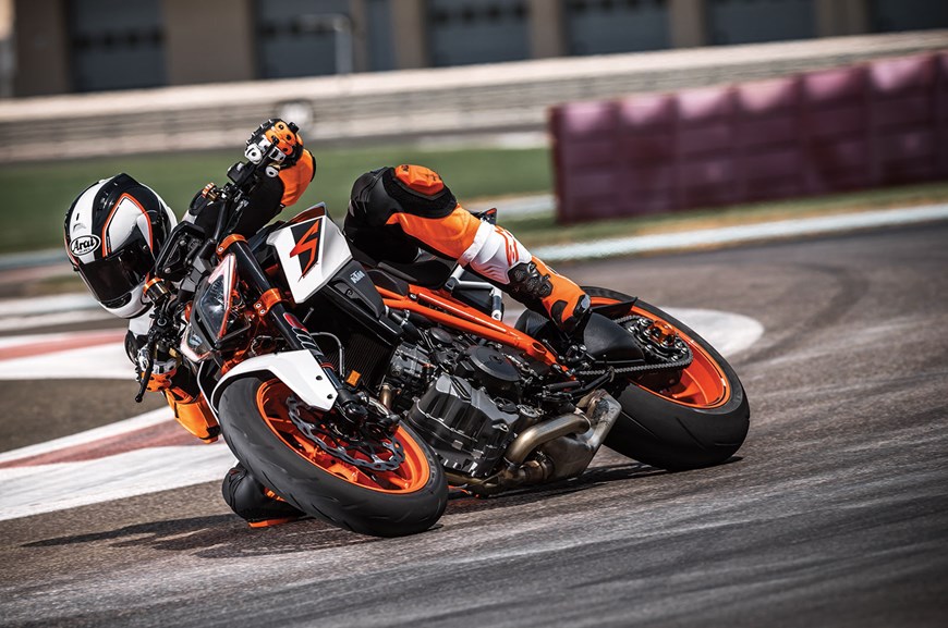 MILAN SHOW: 2017 KTM Super Duke R gets more extreme