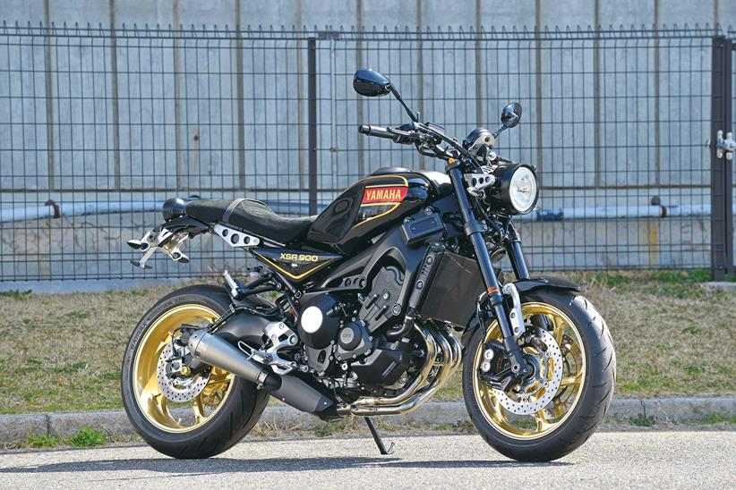 XSR900 Authentic Sport has a feel of the old Mars RD350.