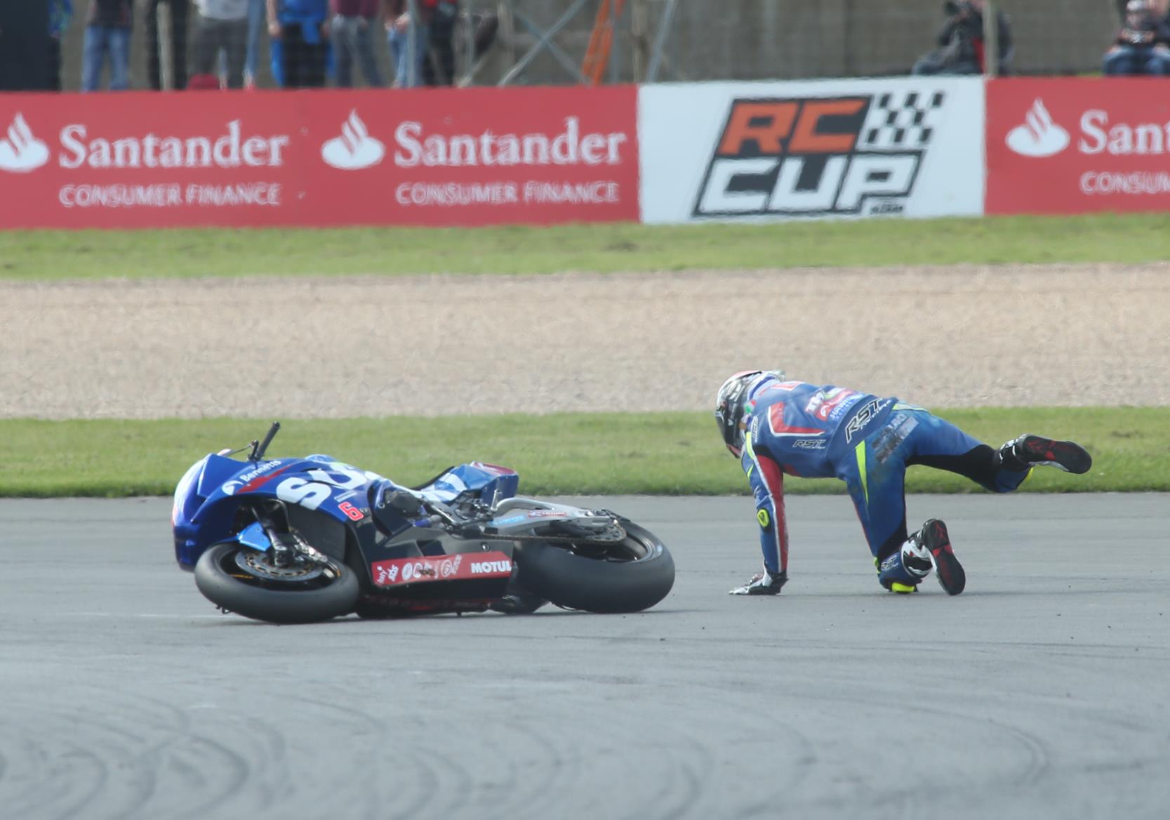 Bsb Tough Superbike Debut For New Gsx R Mcn
