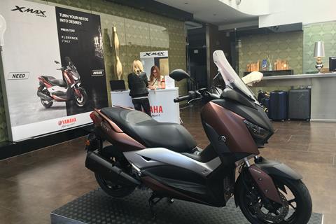 Yamaha X-MAX 300 first ride incoming