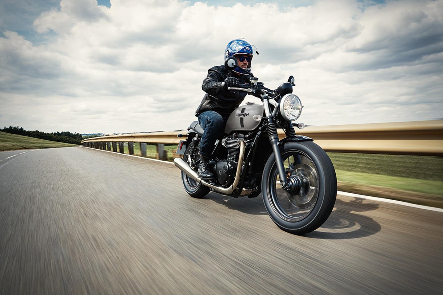 Triumph Add New Colours To Retro Models