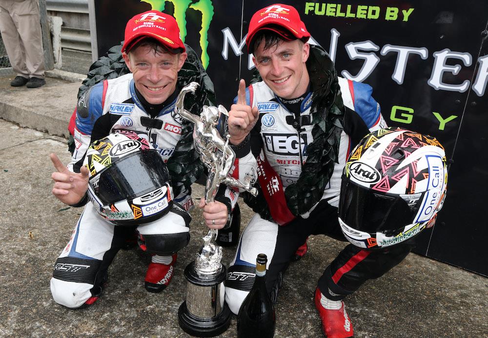 TT 2017: Birchall brothers double up in Sidecar Race 2 | MCN