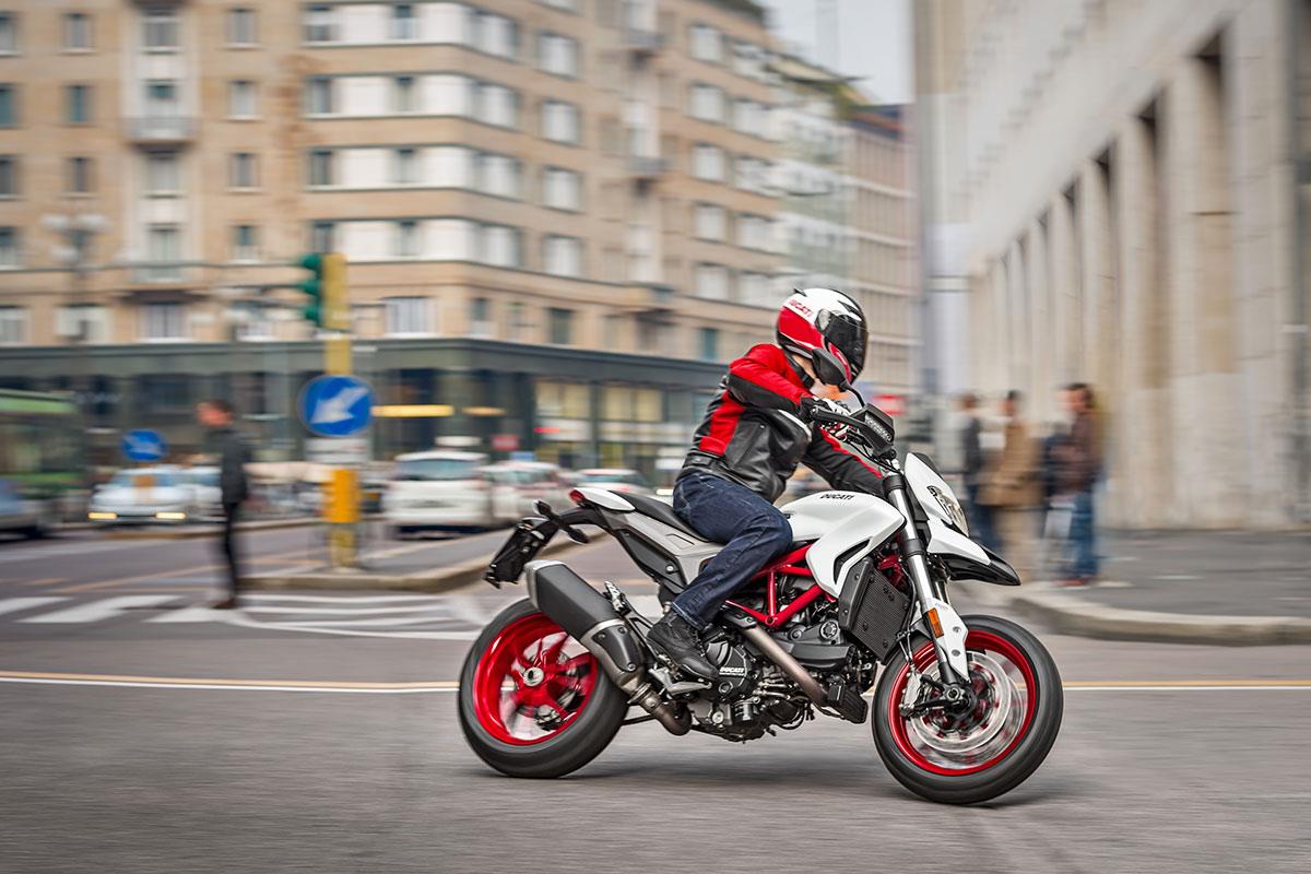 Ducati Hypermotard 939