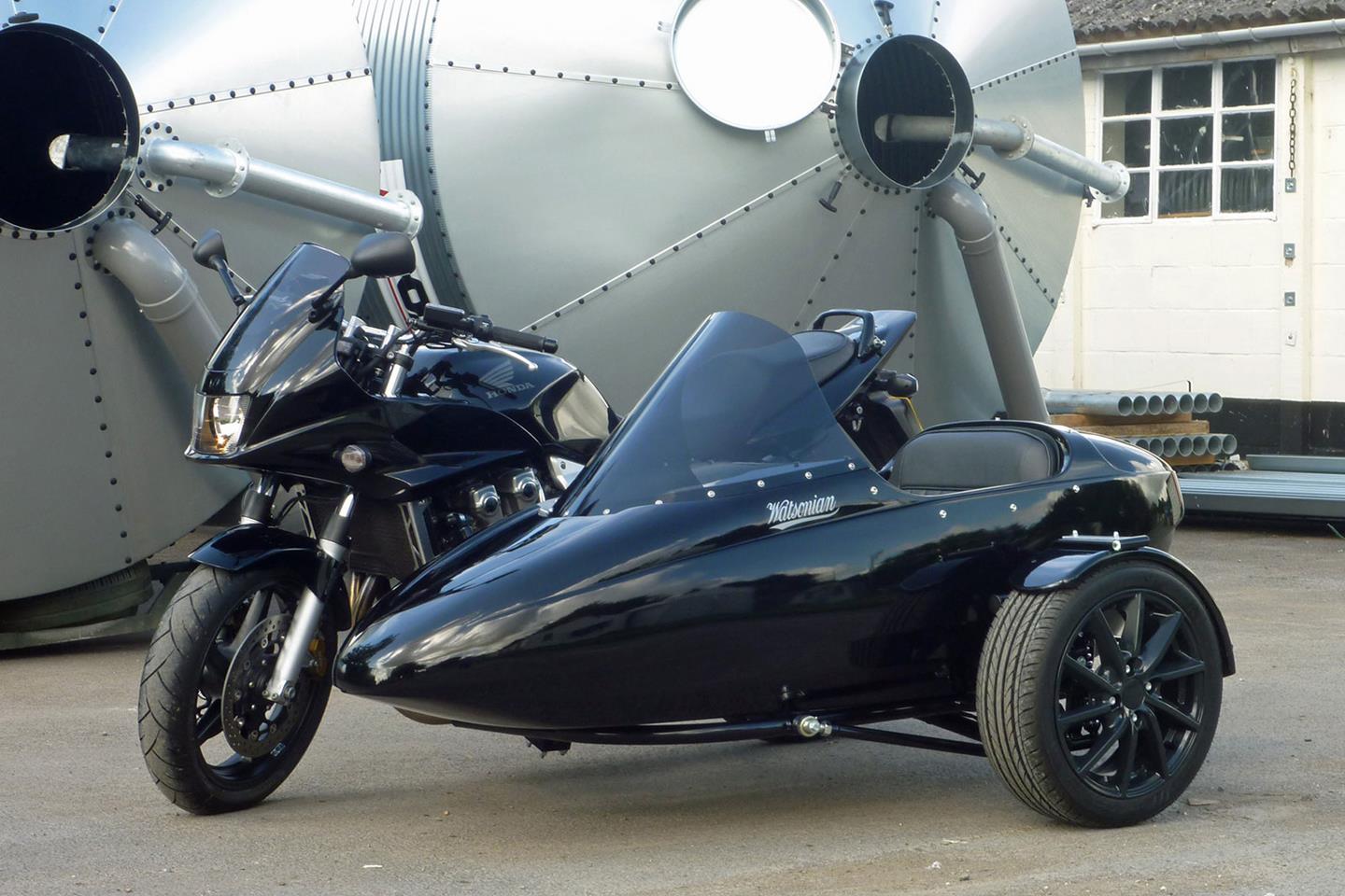 Watsonian Sidecars get er sporty