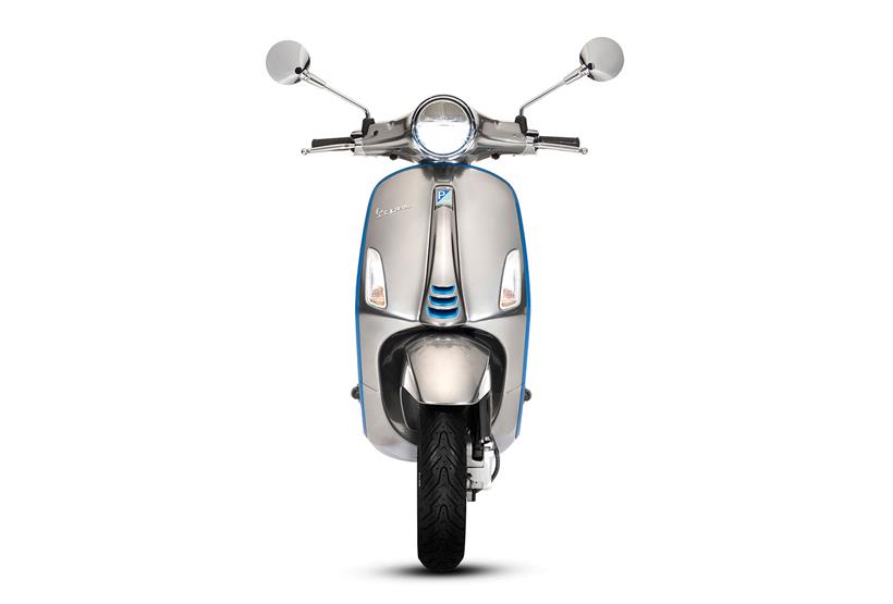 The Vespa Elettrica has all the same cool styling as the petrol bikes